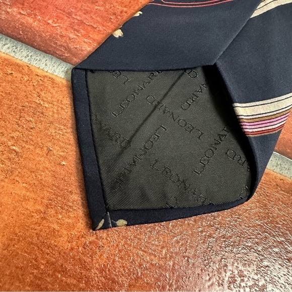 Leonard Paris Neck Tie Belt Jeans - Picture 3 of 7